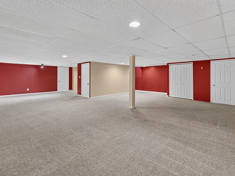 392 Sedgewood Ln — Photo 36