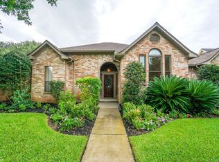 1915 Quarterpath Dr, Richmond, TX 77406