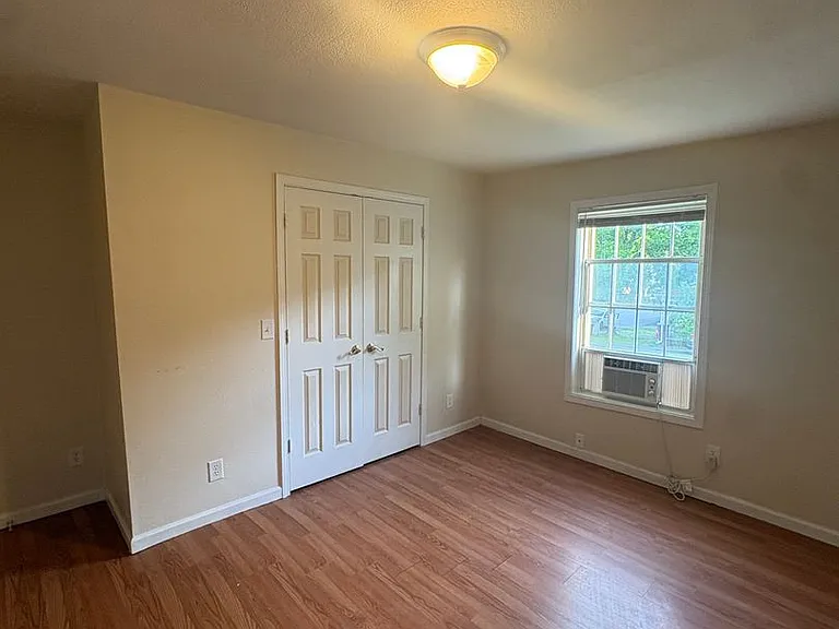 706 Washington Ave #2 — Photo 5