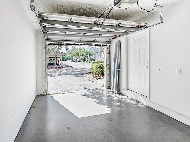 Avana New River — Photo 19