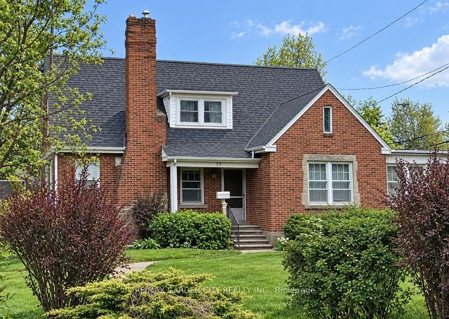 3 bed, $3,000 — Photo 1