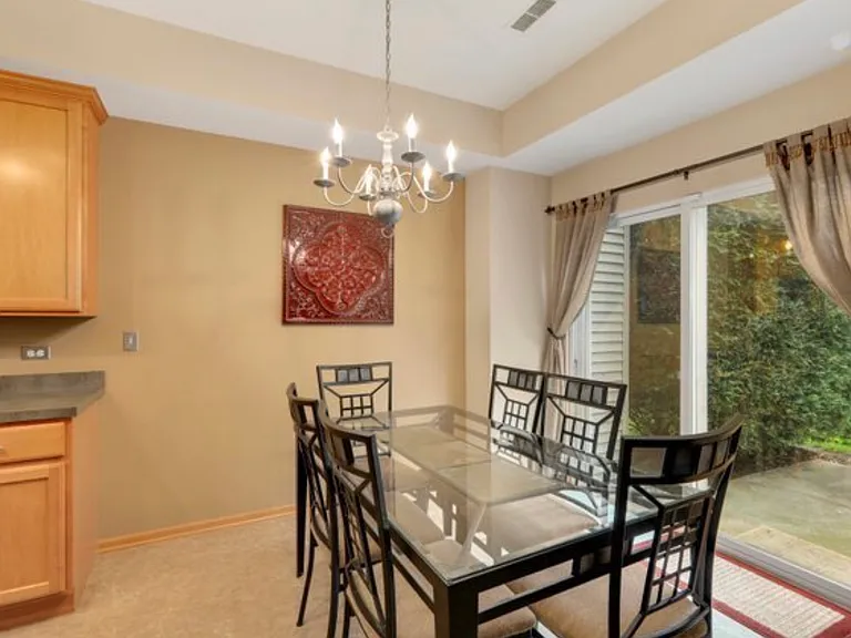 3165 Bromley Ln — Photo 16