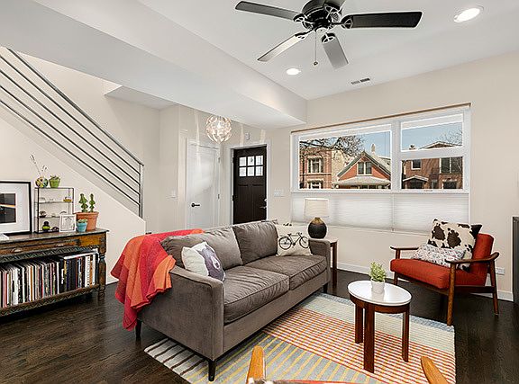 3rd image of 2616 N Richmond St #1