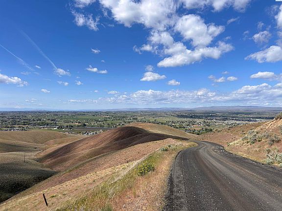 2nd image of S Lincoln Grade Rd