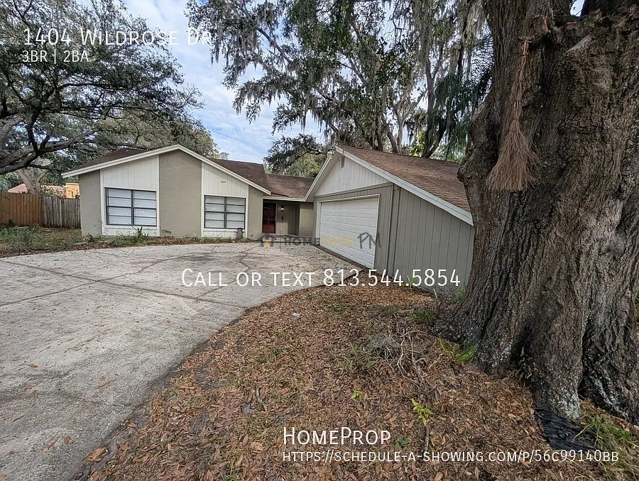Building Photo - 1404 Wildrose Dr
