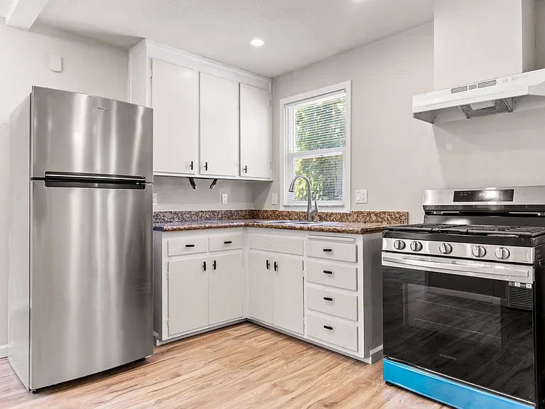 1431 Stanton St #F — Photo 6