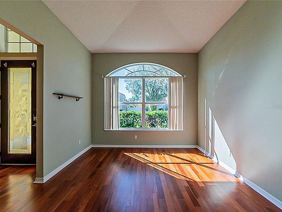 5th image of 2829 Hoffman Dr