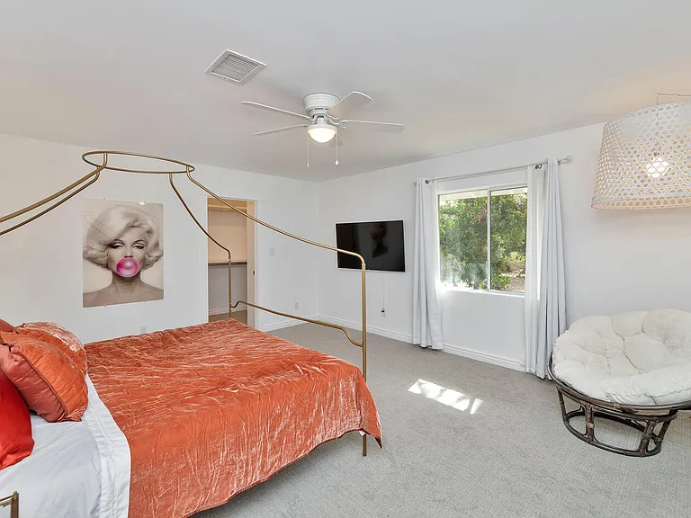 121 W Orchid Ln — Photo 19