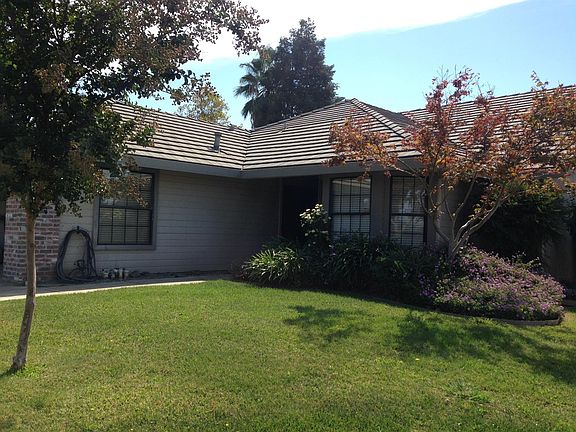 2nd image of 854 Olive Canyon Dr