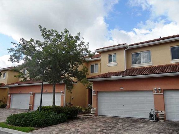 2nd image of 2379 SE 19th St #2379