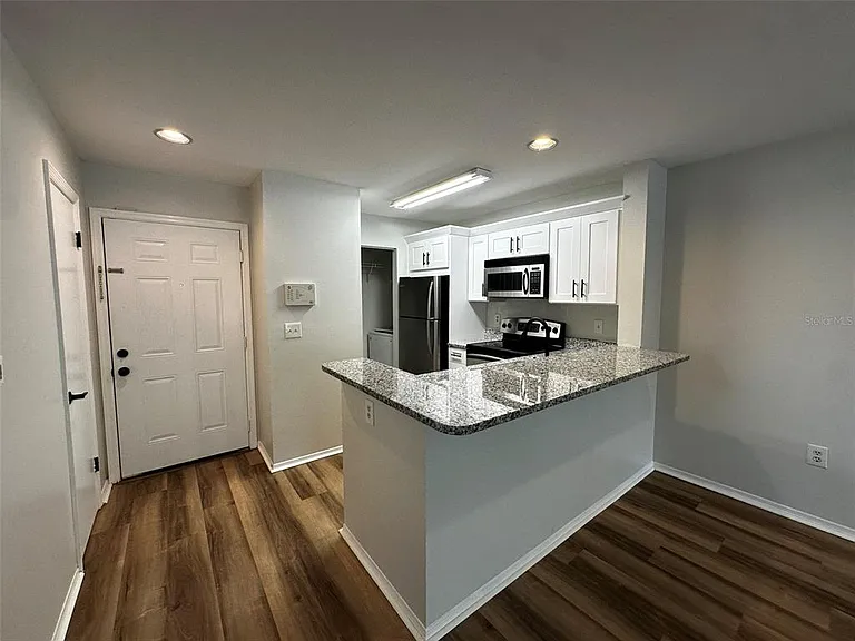 4115 Chatham Oak Ct #209 — Photo 2