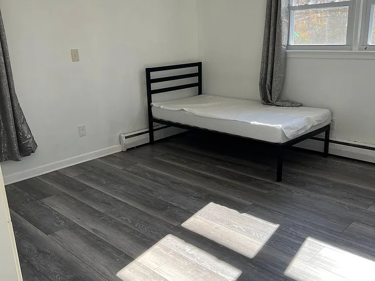 326 Sherman Ave — Photo 9