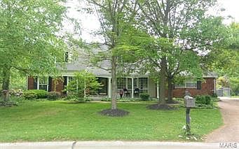 1st image of 345 Lakewood Dr