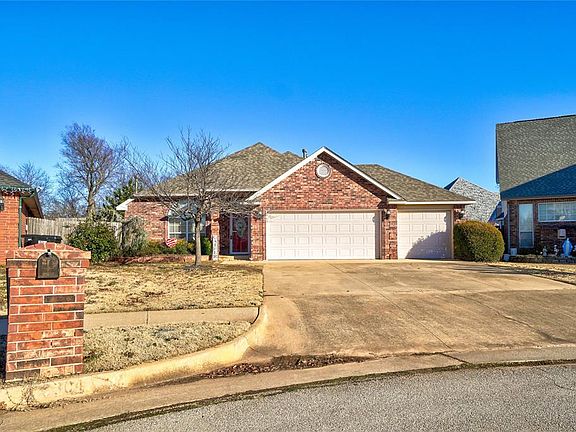 2nd image of 3304 Auzela Cir
