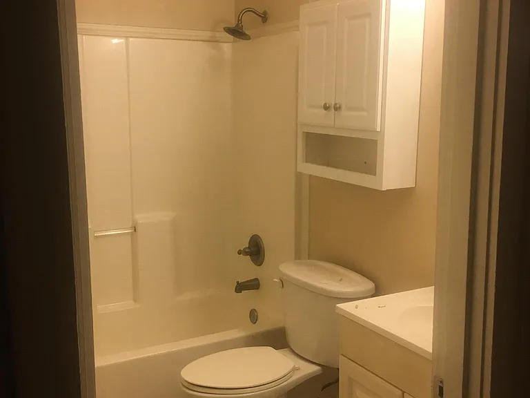 256 Pennsylvania Ave — Photo 8