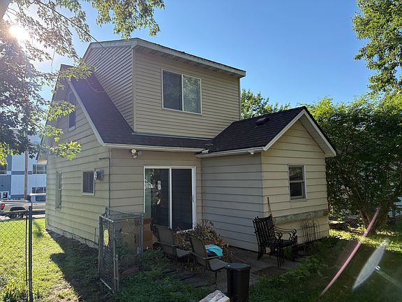 2nd image of 4121 4th St NE