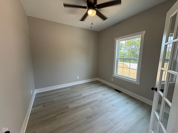 2nd image of 324 N Center St