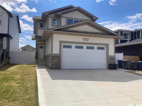 1312 Parr Hill DRIVE, Martensville, SK S0K 2T1