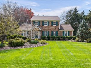 5511 Robinridge Rd, Greensboro, NC 27410