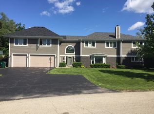 2120 Dehne Rd, Northbrook, IL 60062