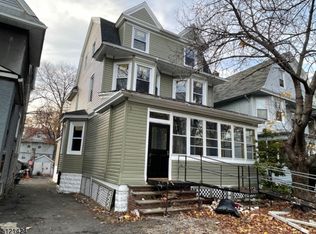 17 Davis Ave, East Orange, NJ 07017