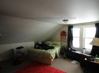 17 Bentley St #M2, Brighton, MA 02135