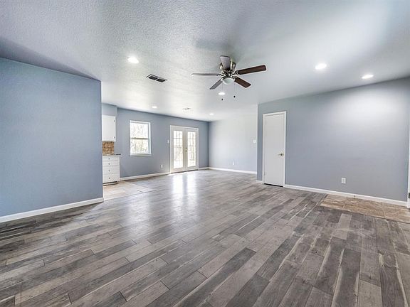 5th image of 6425 Embassy Dr