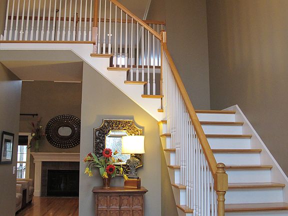 306 Arthur Hills Way