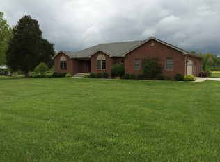 1613 N Thompson Rd, Madison, IN 47250