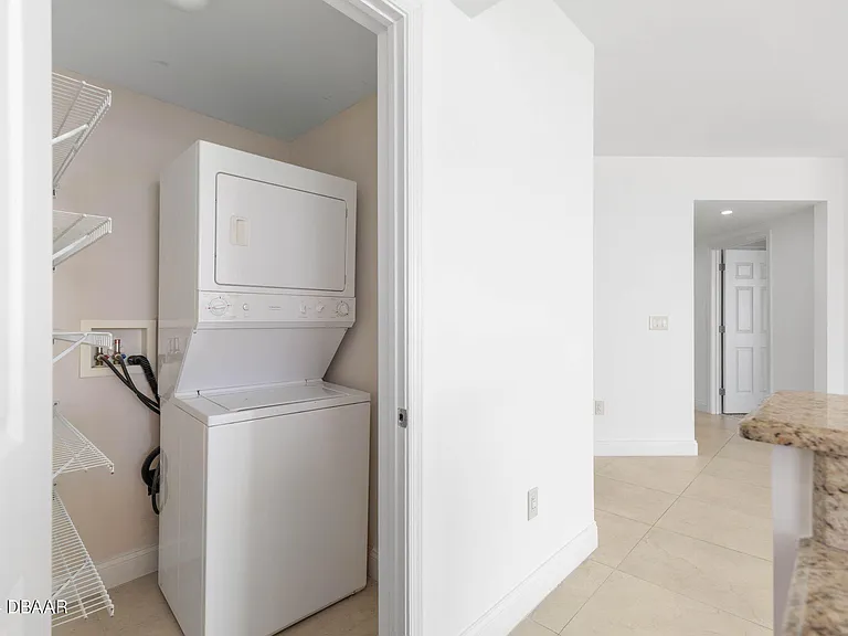 231 Riverside Dr #12091 — Photo 40