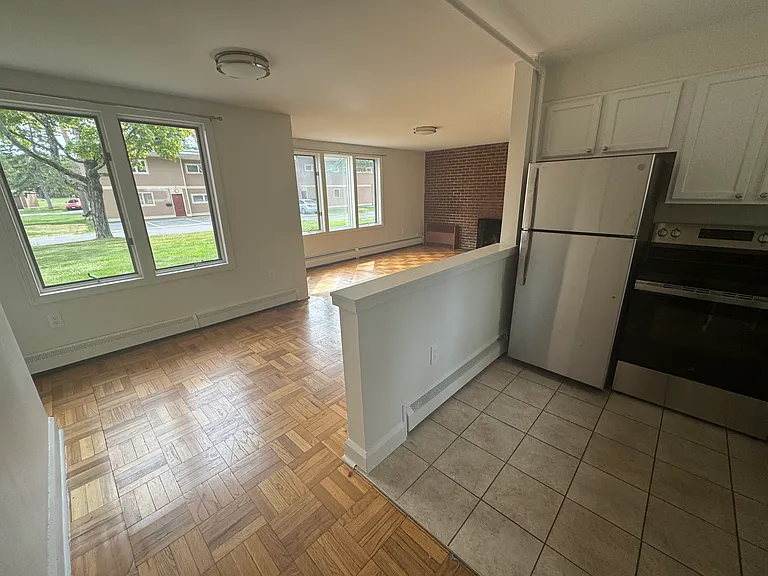 48 College Ave #4 — Photo 1