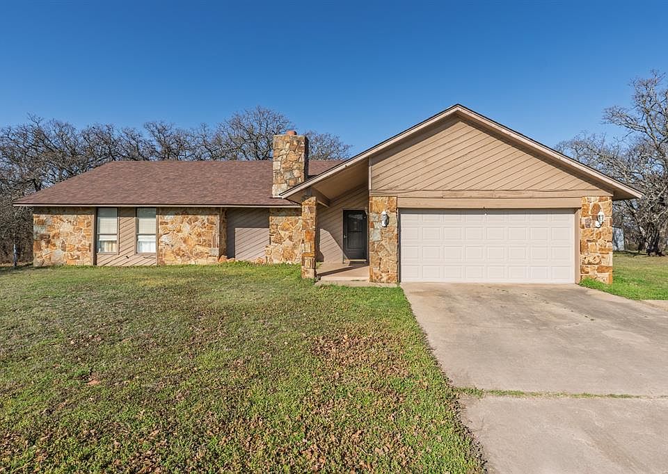 1st image of 8 Woodcrest