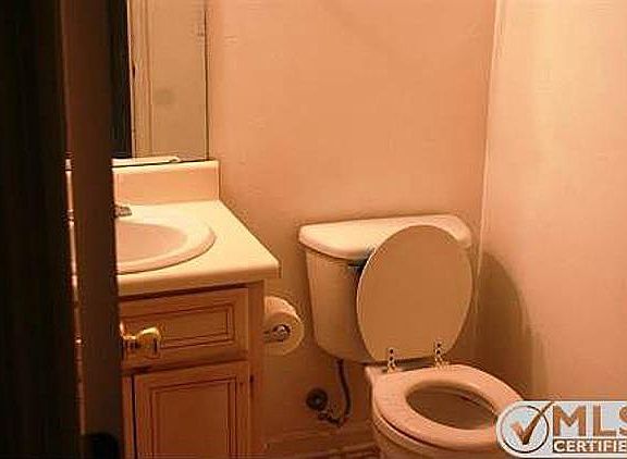 4th image of 1209 Cay Ln
