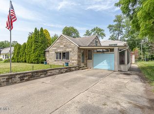 1020 Birch Ave, Maumee, OH 43537
