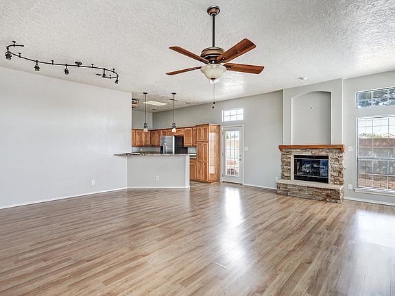3rd image of 4529 Alpine Cir SE
