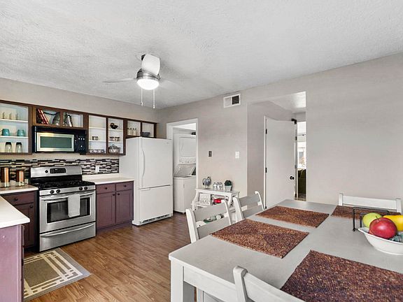 5th image of 1121 Chelwood Park Blvd NE APT 7