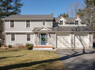 16 Pioneer Rd, Hingham, MA 02043