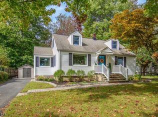 4 Milton Pl, Morristown, NJ 07960