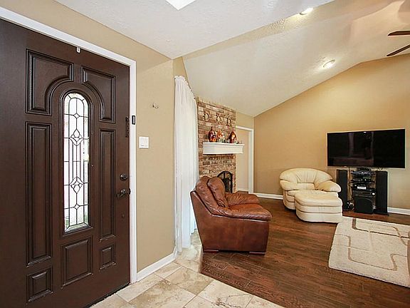 5th image of 15014 Willow Branch Dr