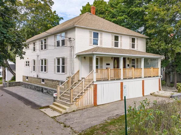 44 Warren Avenue, Cape Elizabeth, ME 04107