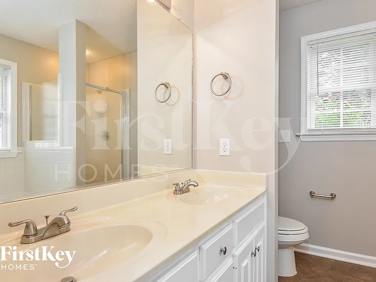 3508 Bent Trace Dr — Photo 11