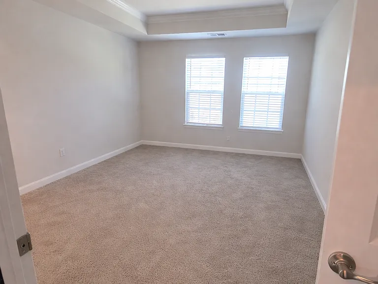 2046 Track Cir — Photo 12