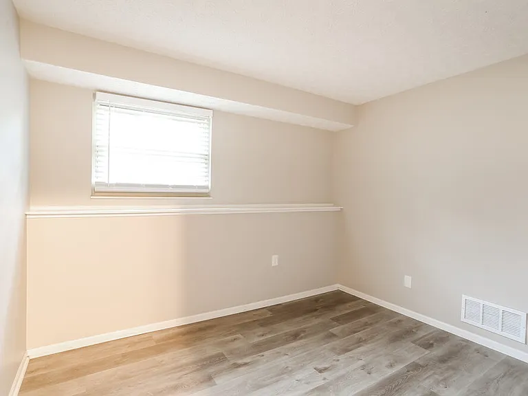 3726 Mountshannon Rd — Photo 15