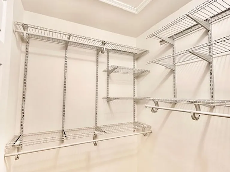 1803 Staley Manor Dr — Photo 21