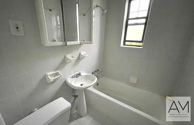 Rented by AM Residential | media 19