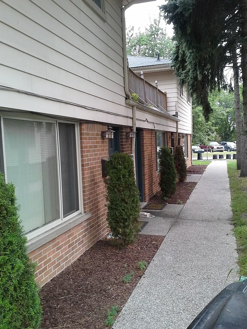 122 N Lafayette LLC — Photo 2