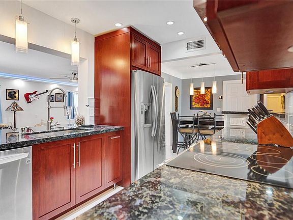 3rd image of 790 NW 38th Street