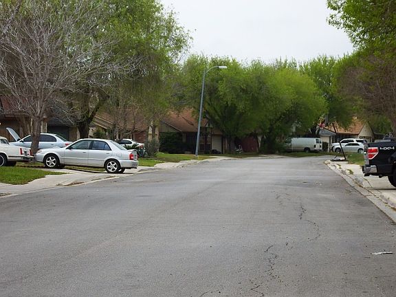 5th image of 11415 Fort Wyne Dr