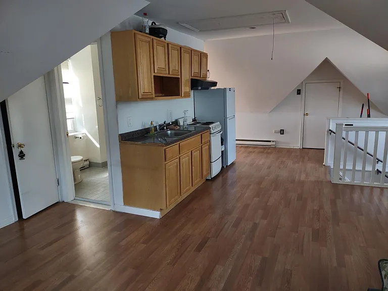 26 N Oak Ave #3 — Photo 15