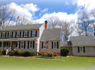 1800 Glamorgan Ln, Midlothian, VA 23113